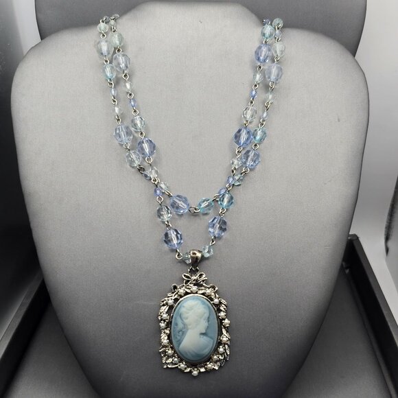 Victorian Revival Blue Cameo Pendant Beaded Necklace 28" Faux Pearls Convertible - Picture 2 of 15